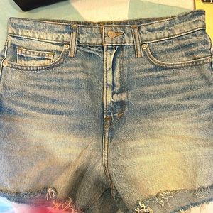 Lucky Brand cut off short!